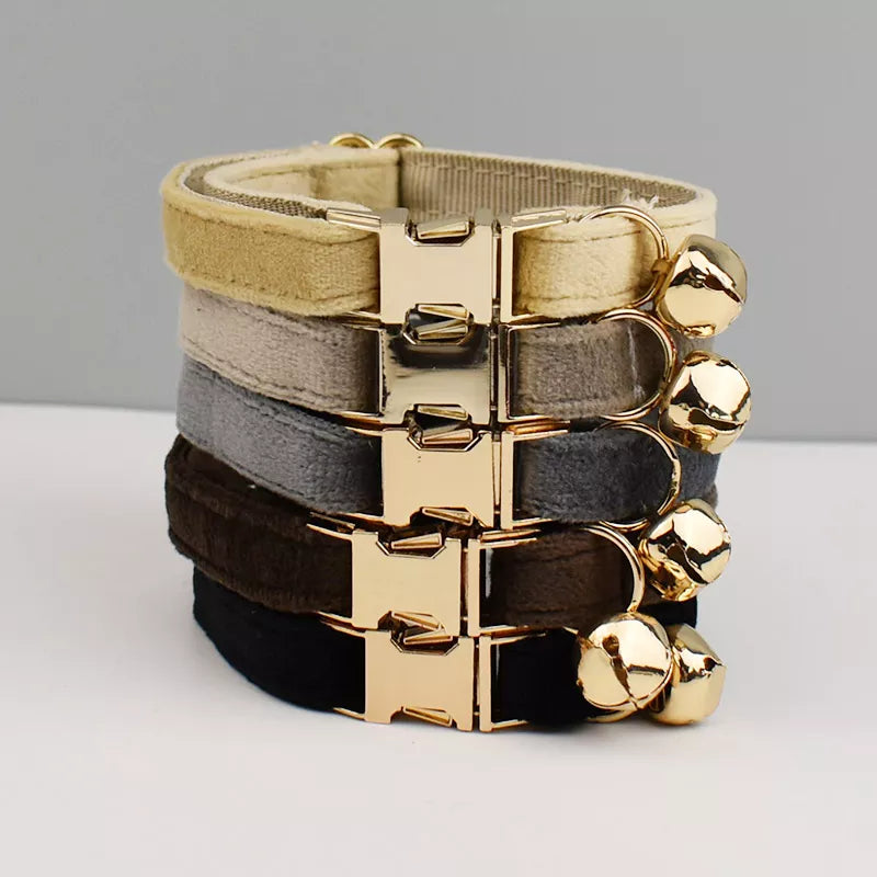 Kattenhalsband met Belletje en verwijderbare Strik